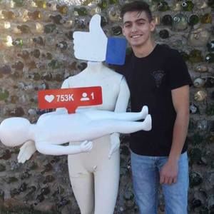 Meet your Posher, Caleb